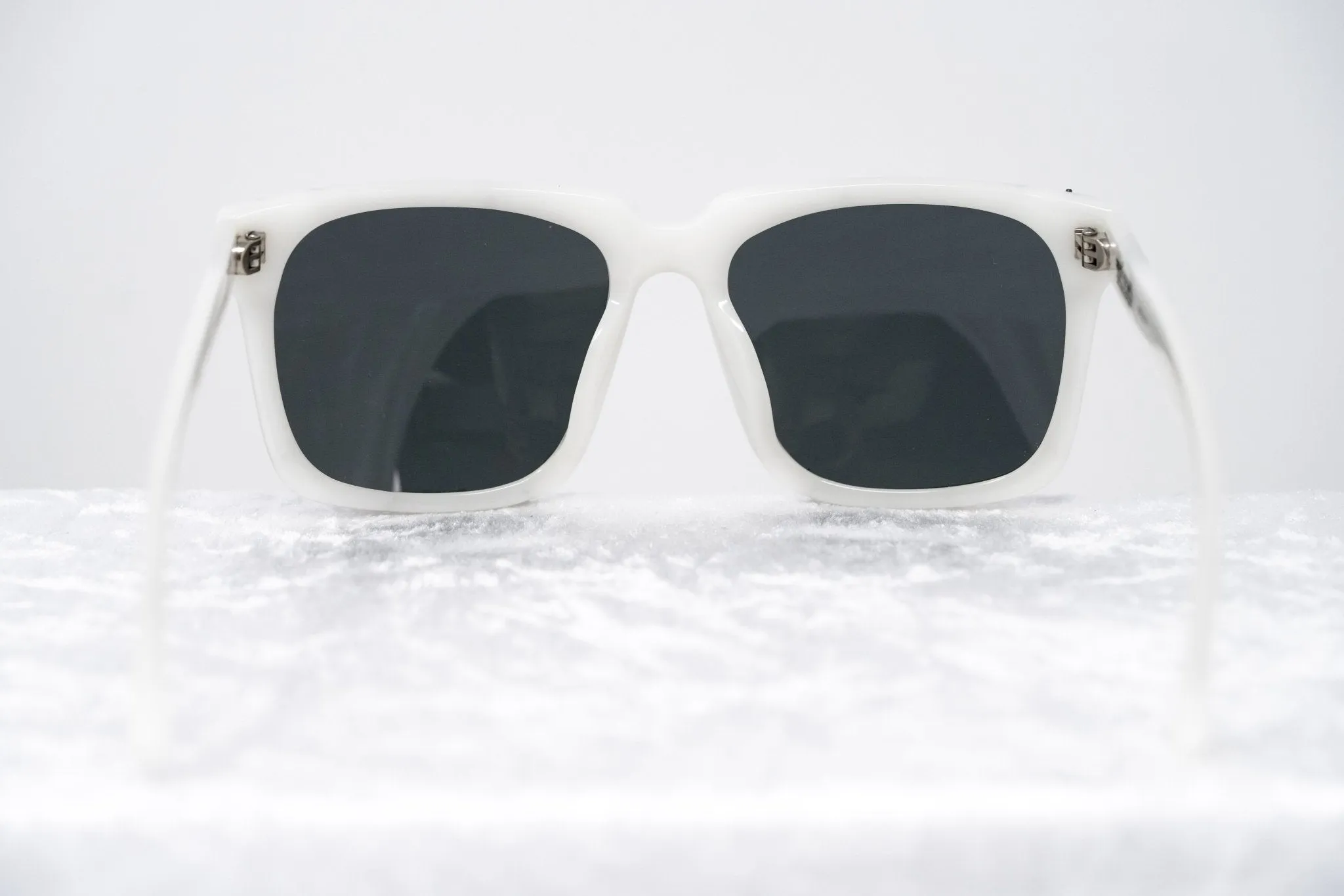 Kokon To Zai D-Frame Sunglasses - White and Silver