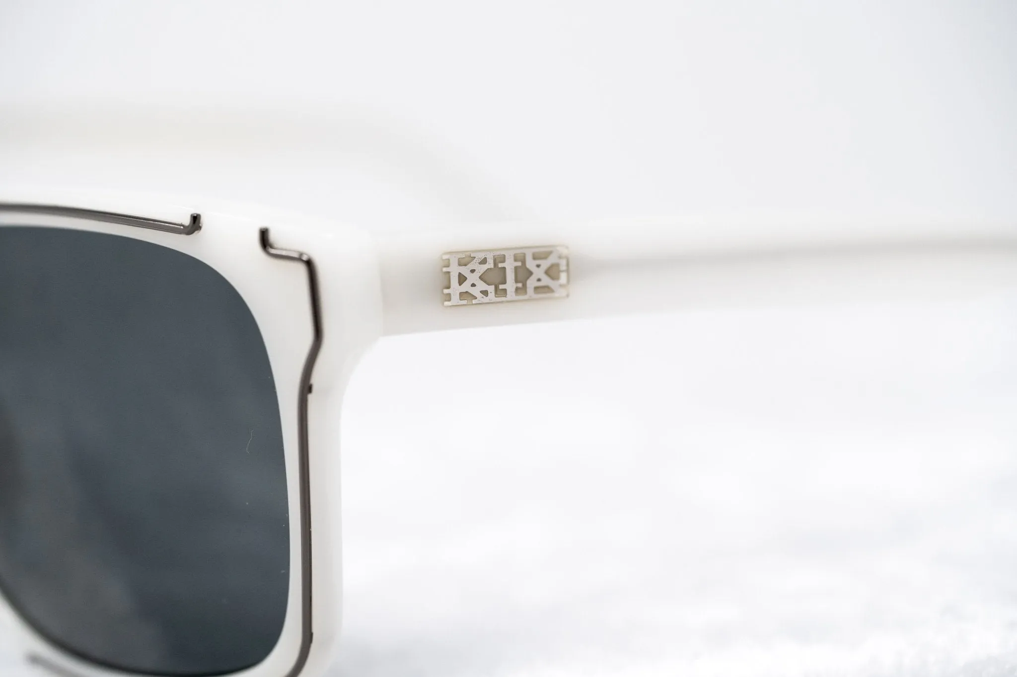 Kokon To Zai D-Frame Sunglasses - White and Silver