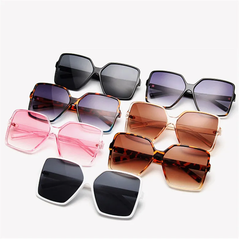 YOOSKE   Women's Retro Style Oversized Sunglasses